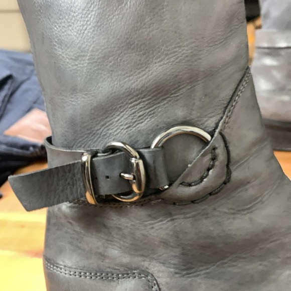 Arnold Churgin Italian made, 100% leather over the knee gray boots - Picture 7 of 17